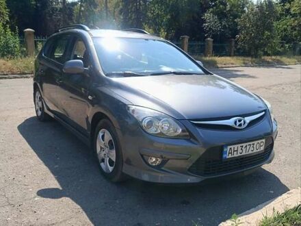 Хендай i30 2011 в Краматорске на Automoto.ua Серый Хендай i30, объемом двигателя 1.58 л и пробегом 160 тыс. км за 6800 $, фото 1 на Automoto.ua