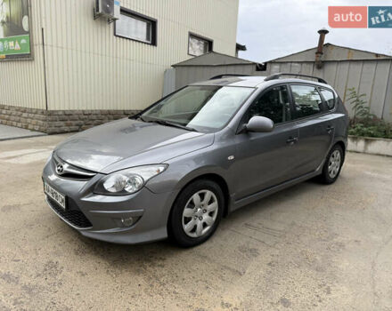 Серый Хендай i30, объемом двигателя 1.59 л и пробегом 230 тыс. км за 7300 $, фото 1 на Automoto.ua