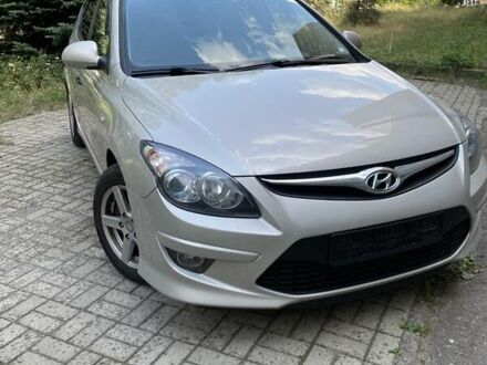 Хендай i30 2011 в Днепре (Днепропетровске) на Automoto.ua Серый Хендай i30, объемом двигателя 1.4 л и пробегом 128 тыс. км за 7000 $, фото 1 на Automoto.ua