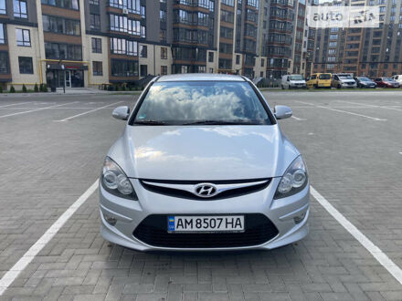 Хендай i30 2011 у Житомирі на Automoto.ua Сірий Хендай i30, об'ємом двигуна 1.4 л та пробігом 118 тис. км за 7600 $, фото 1 на Automoto.ua