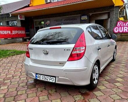 Серый Хендай i30, объемом двигателя 1.6 л и пробегом 200 тыс. км за 7000 $, фото 1 на Automoto.ua