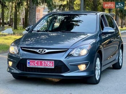Сірий Хендай i30, об'ємом двигуна 1.4 л та пробігом 190 тис. км за 6850 $, фото 1 на Automoto.ua