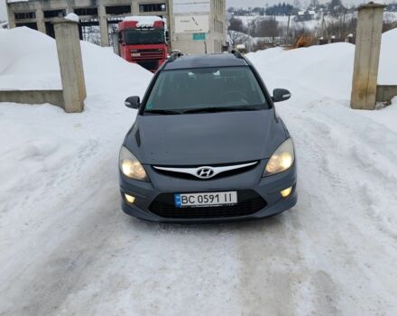 Сірий Хендай i30, об'ємом двигуна 1.6 л та пробігом 259 тис. км за 5800 $, фото 1 на Automoto.ua