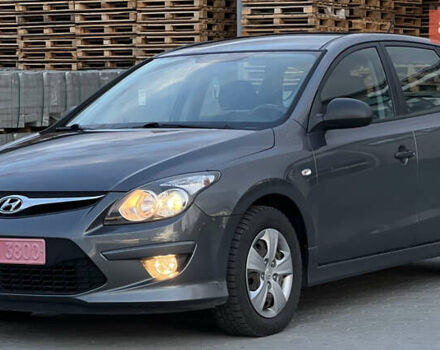 Серый Хендай i30, объемом двигателя 1.6 л и пробегом 222 тыс. км за 5290 $, фото 1 на Automoto.ua