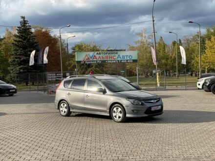Хендай i30 2011 у Кривому Розі на Automoto.ua Сірий Хендай i30, об'ємом двигуна 1.6 л та пробігом 226 тис. км за 7500 $, фото 1 на Automoto.ua
