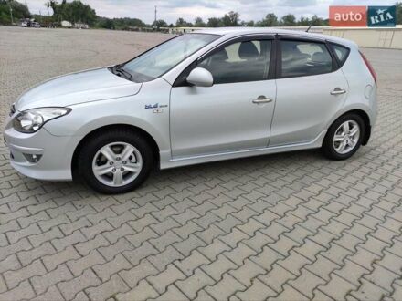 Хендай i30 2011 в Черновцах на Automoto.ua Серый Хендай i30, объемом двигателя 1.4 л и пробегом 214 тыс. км за 6850 $, фото 1 на Automoto.ua
