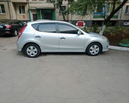 Серый Хендай i30, объемом двигателя 1.4 л и пробегом 216 тыс. км за 6300 $, фото 1 на Automoto.ua