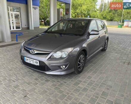 Серый Хендай i30, объемом двигателя 1.4 л и пробегом 136 тыс. км за 7200 $, фото 1 на Automoto.ua