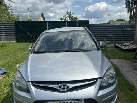 Хендай i30 2011 в Житомире на Automoto.ua Серый Хендай i30, объемом двигателя 1.4 л и пробегом 190 тыс. км за 2700 $, фото 1 на Automoto.ua