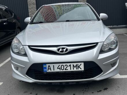 Хендай i30 2011 у Броварах на Automoto.ua Сірий Хендай i30, об'ємом двигуна 1.4 л та пробігом 130 тис. км за 6400 $, фото 1 на Automoto.ua