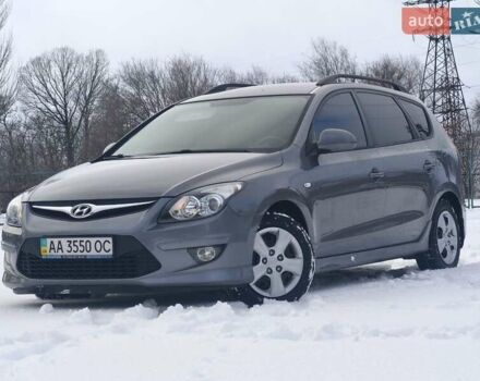 Сірий Хендай i30, об'ємом двигуна 1.59 л та пробігом 157 тис. км за 7500 $, фото 1 на Automoto.ua