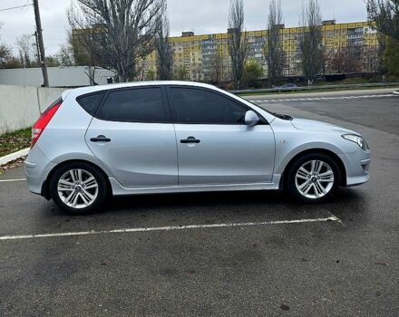 Сірий Хендай i30, об'ємом двигуна 1.6 л та пробігом 182 тис. км за 6999 $, фото 1 на Automoto.ua