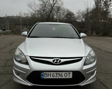 Серый Хендай i30, объемом двигателя 1.58 л и пробегом 269 тыс. км за 6200 $, фото 1 на Automoto.ua