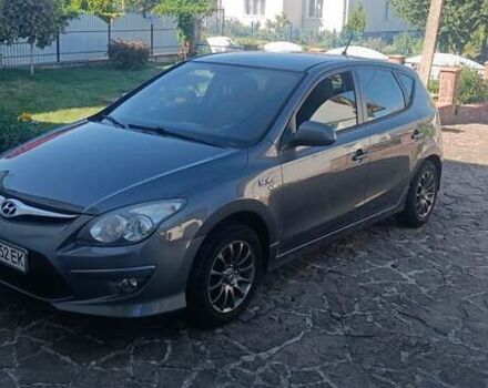 Сірий Хендай i30, об'ємом двигуна 1.58 л та пробігом 272 тис. км за 6750 $, фото 1 на Automoto.ua
