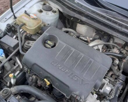 Серый Хендай i30, объемом двигателя 1.6 л и пробегом 235 тыс. км за 6400 $, фото 1 на Automoto.ua