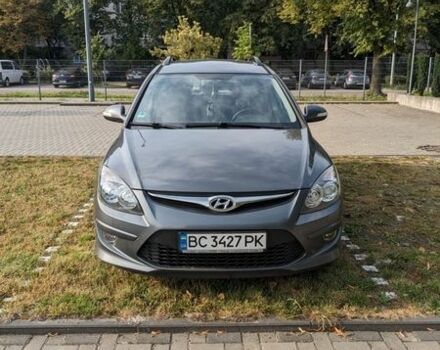 Серый Хендай i30, объемом двигателя 1.58 л и пробегом 224 тыс. км за 6300 $, фото 1 на Automoto.ua