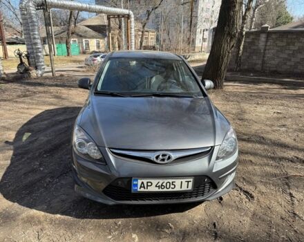 Серый Хендай i30, объемом двигателя 1.6 л и пробегом 197 тыс. км за 7000 $, фото 1 на Automoto.ua
