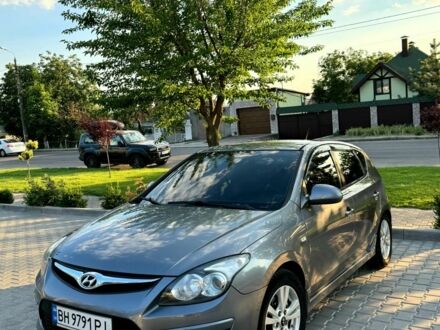 Серый Хендай i30, объемом двигателя 1.6 л и пробегом 224 тыс. км за 6694 $, фото 1 на Automoto.ua