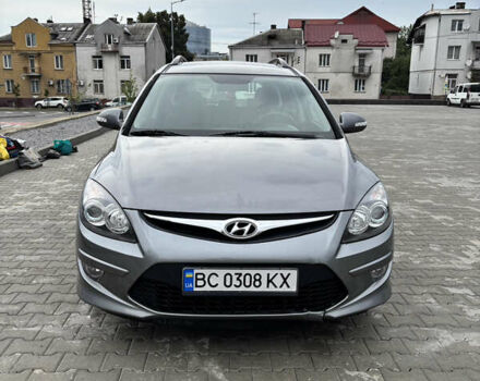 Серый Хендай i30, объемом двигателя 1.58 л и пробегом 213 тыс. км за 7000 $, фото 1 на Automoto.ua