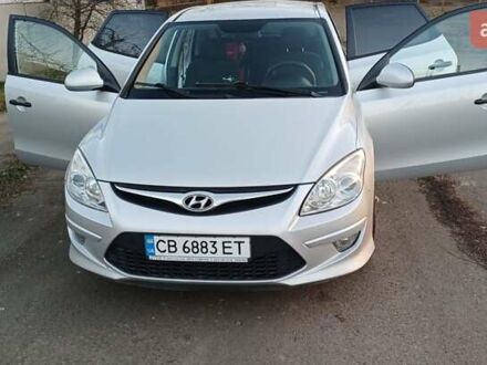 Серый Хендай i30, объемом двигателя 1.58 л и пробегом 230 тыс. км за 7600 $, фото 1 на Automoto.ua
