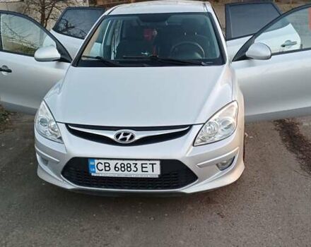 Сірий Хендай i30, об'ємом двигуна 1.58 л та пробігом 230 тис. км за 7600 $, фото 1 на Automoto.ua