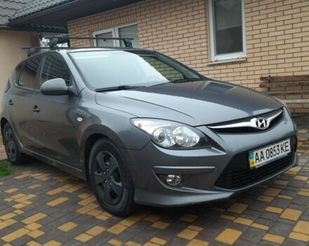 Серый Хендай i30, объемом двигателя 1.6 л и пробегом 198 тыс. км за 7500 $, фото 1 на Automoto.ua