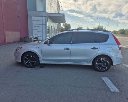Сірий Хендай i30, об'ємом двигуна 0 л та пробігом 187 тис. км за 5489 $, фото 1 на Automoto.ua
