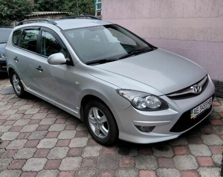 Серый Хендай i30, объемом двигателя 1.6 л и пробегом 82 тыс. км за 8526 $, фото 1 на Automoto.ua