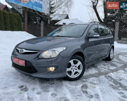 Сірий Хендай i30, об'ємом двигуна 1.4 л та пробігом 161 тис. км за 6999 $, фото 1 на Automoto.ua