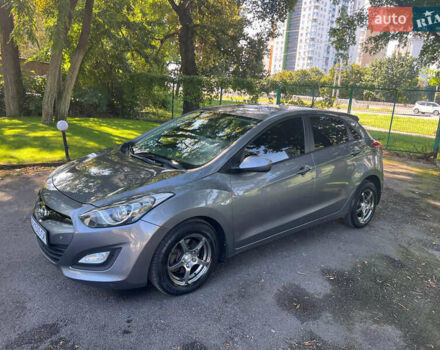 Сірий Хендай i30, об'ємом двигуна 1.6 л та пробігом 127 тис. км за 9400 $, фото 1 на Automoto.ua