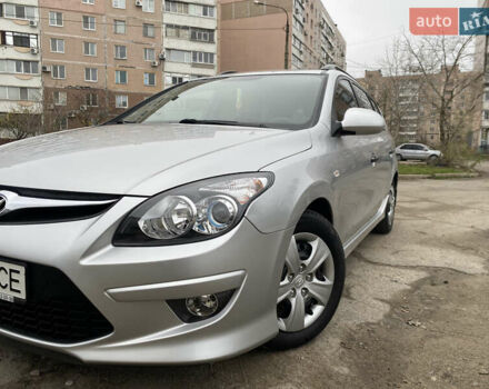 Серый Хендай i30, объемом двигателя 1.6 л и пробегом 87 тыс. км за 8200 $, фото 1 на Automoto.ua
