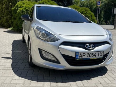 Хендай i30 2013 в Запорожье на Automoto.ua Серый Хендай i30, объемом двигателя 1.4 л и пробегом 205 тыс. км за 8100 $, фото 1 на Automoto.ua