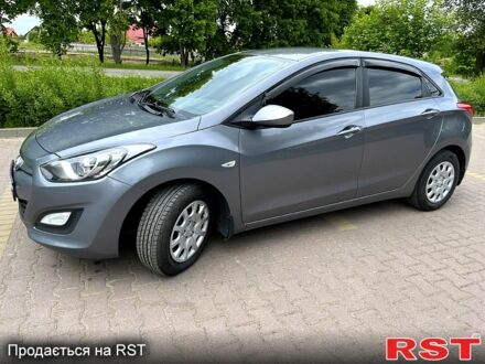 Сірий Хендай i30, об'ємом двигуна 1.4 л та пробігом 132 тис. км за 9450 $, фото 1 на Automoto.ua