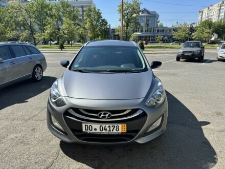 Серый Хендай i30, объемом двигателя 1.6 л и пробегом 236 тыс. км за 9600 $, фото 1 на Automoto.ua