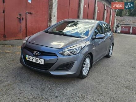 Сірий Хендай i30, об'ємом двигуна 1.4 л та пробігом 200 тис. км за 4500 $, фото 1 на Automoto.ua