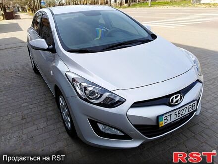 Хендай i30 2013 в Херсоне на Automoto.ua Серый Хендай i30, объемом двигателя 1.4 л и пробегом 86 тыс. км за 9500 $, фото 1 на Automoto.ua