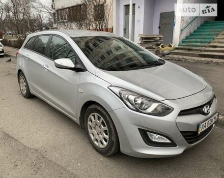 Сірий Хендай i30, об'ємом двигуна 1.59 л та пробігом 147 тис. км за 8500 $, фото 1 на Automoto.ua