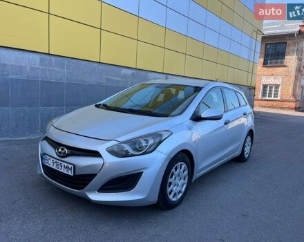 Серый Хендай i30, объемом двигателя 1.4 л и пробегом 210 тыс. км за 6700 $, фото 1 на Automoto.ua