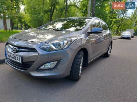 Хендай i30 2014 в Николаеве на Automoto.ua Серый Хендай i30, объемом двигателя 1.58 л и пробегом 111 тыс. км за 10600 $, фото 1 на Automoto.ua