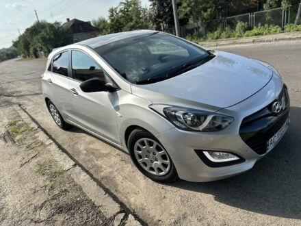 Сірий Хендай i30, об'ємом двигуна 1.4 л та пробігом 242 тис. км за 7800 $, фото 1 на Automoto.ua