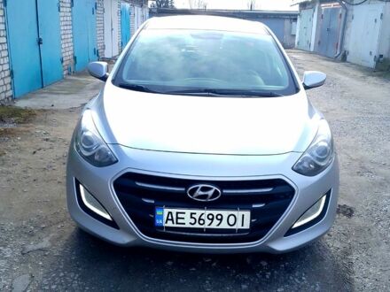 Сірий Хендай i30, об'ємом двигуна 1.4 л та пробігом 174 тис. км за 8300 $, фото 1 на Automoto.ua