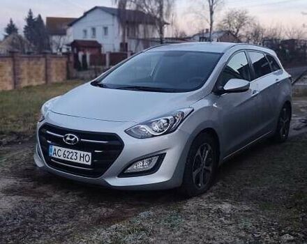 Сірий Хендай i30, об'ємом двигуна 1.58 л та пробігом 179 тис. км за 10500 $, фото 1 на Automoto.ua