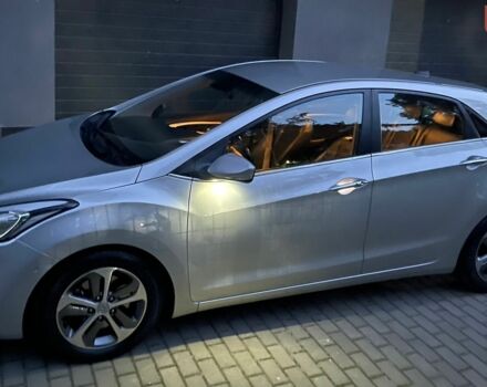Серый Хендай i30, объемом двигателя 1.58 л и пробегом 63 тыс. км за 14200 $, фото 1 на Automoto.ua
