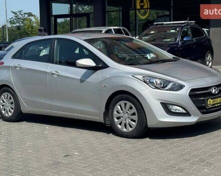 Серый Хендай i30, объемом двигателя 1.37 л и пробегом 124 тыс. км за 9700 $, фото 1 на Automoto.ua