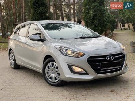 Хендай i30 2017 в Николаеве на Automoto.ua Серый Хендай i30, объемом двигателя 1.59 л и пробегом 217 тыс. км за 10499 $, фото 1 на Automoto.ua