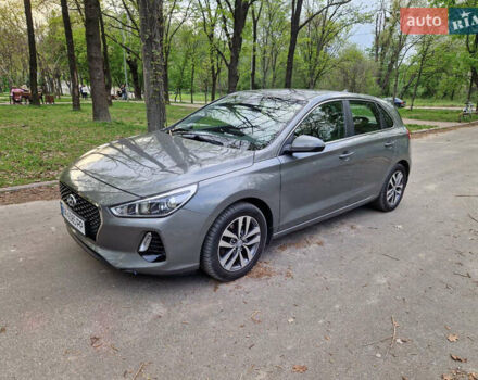 Сірий Хендай i30, об'ємом двигуна 1.59 л та пробігом 72 тис. км за 16450 $, фото 1 на Automoto.ua