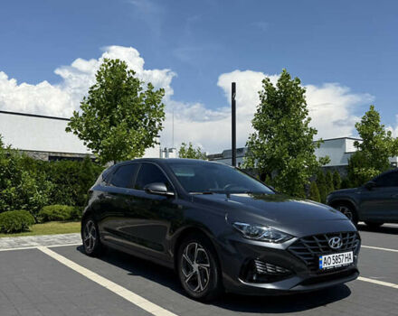 Серый Хендай i30, объемом двигателя 1.5 л и пробегом 32 тыс. км за 17500 $, фото 1 на Automoto.ua