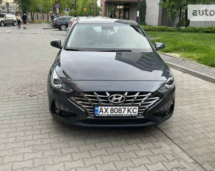 Серый Хендай i30, объемом двигателя 1.5 л и пробегом 16 тыс. км за 16900 $, фото 1 на Automoto.ua