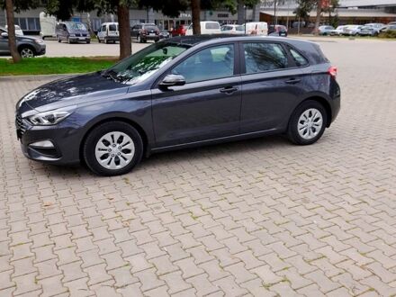 Сірий Хендай i30, об'ємом двигуна 1.5 л та пробігом 37 тис. км за 16700 $, фото 1 на Automoto.ua