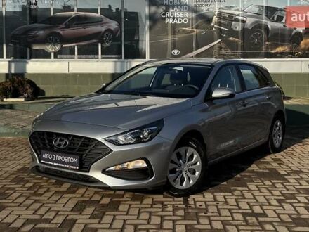 Серый Хендай i30, объемом двигателя 1.5 л и пробегом 76 тыс. км за 17017 $, фото 1 на Automoto.ua